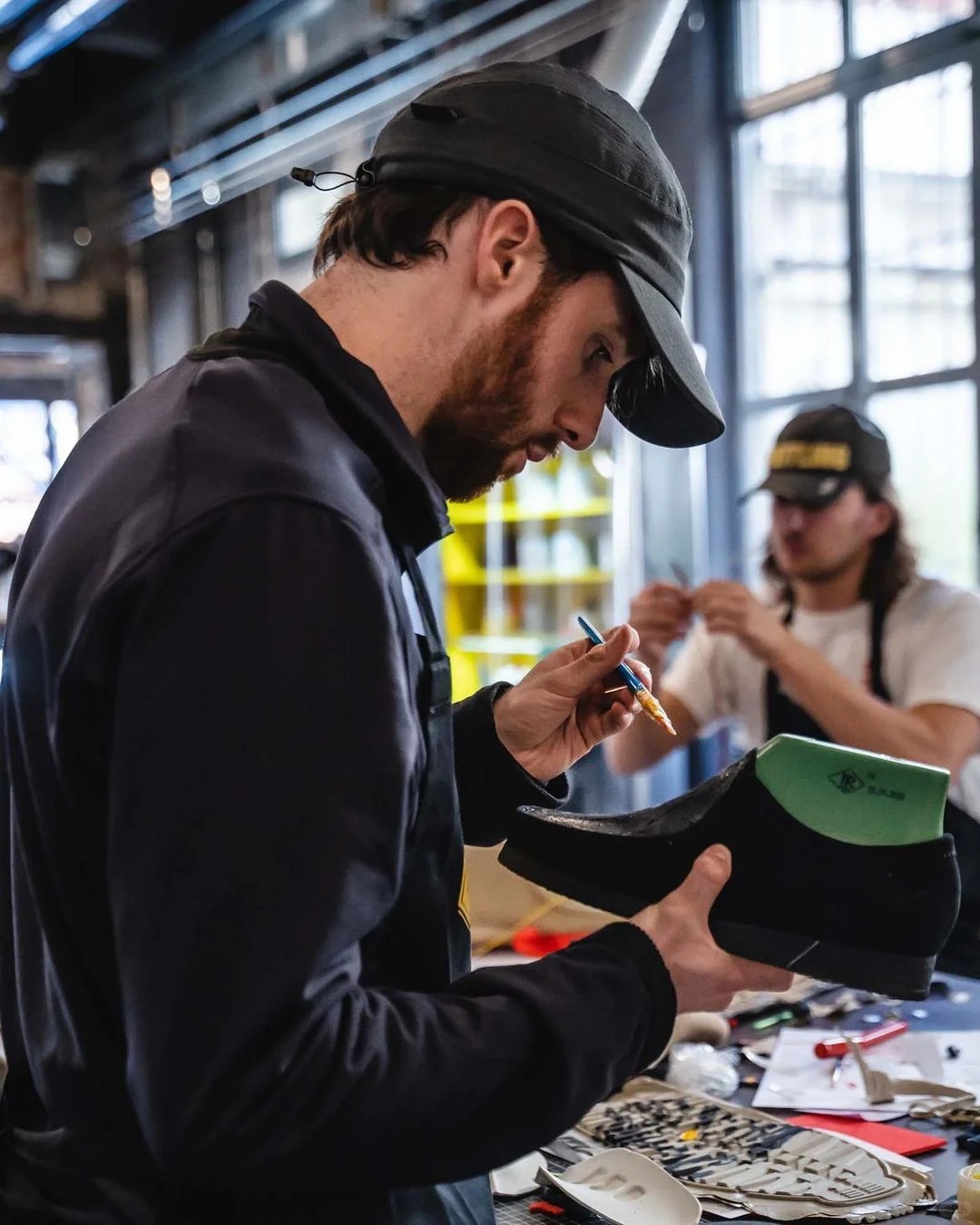 Manufacturing & Continuous Communication