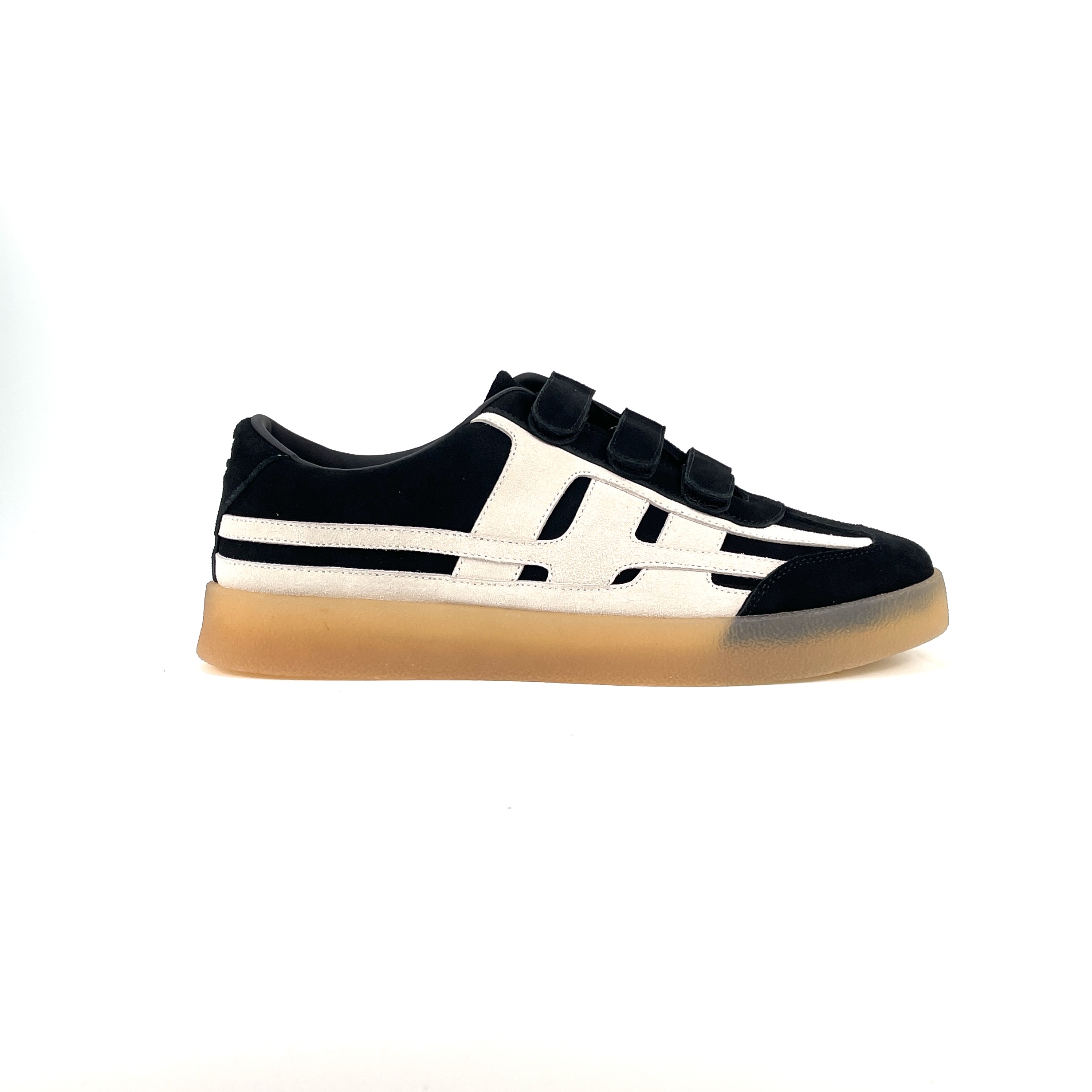 sneakers manufacturer