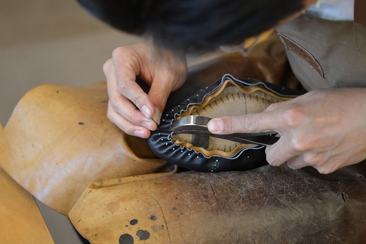 How to Find the Right Shoe Manufacturer for Your Brand